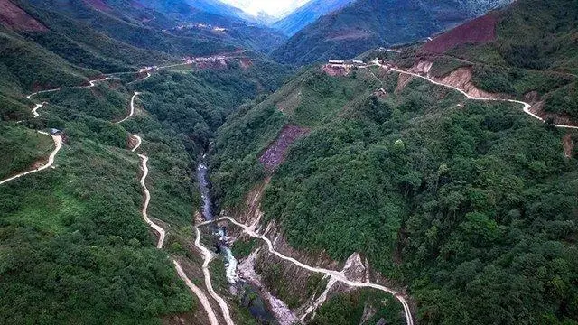 KongLangPu road (in process) by Sinwal Pervm